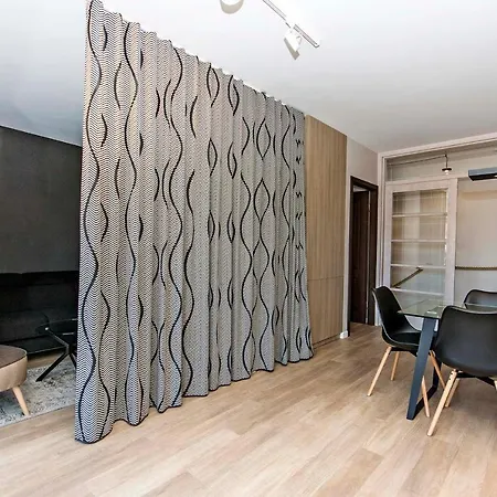Lighthouse Iii Apartment *